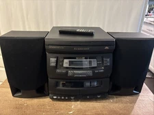 SHARP MINI COMPONENT SYSTEM CD-C401 With REMOTE. TESTED WORKS.