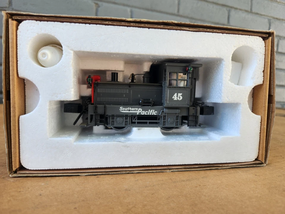 K-Line K2630-11 SP Southern Pacific Plymouth Diesel Switcher LN/Box Tested Runs - Image 3 of 4