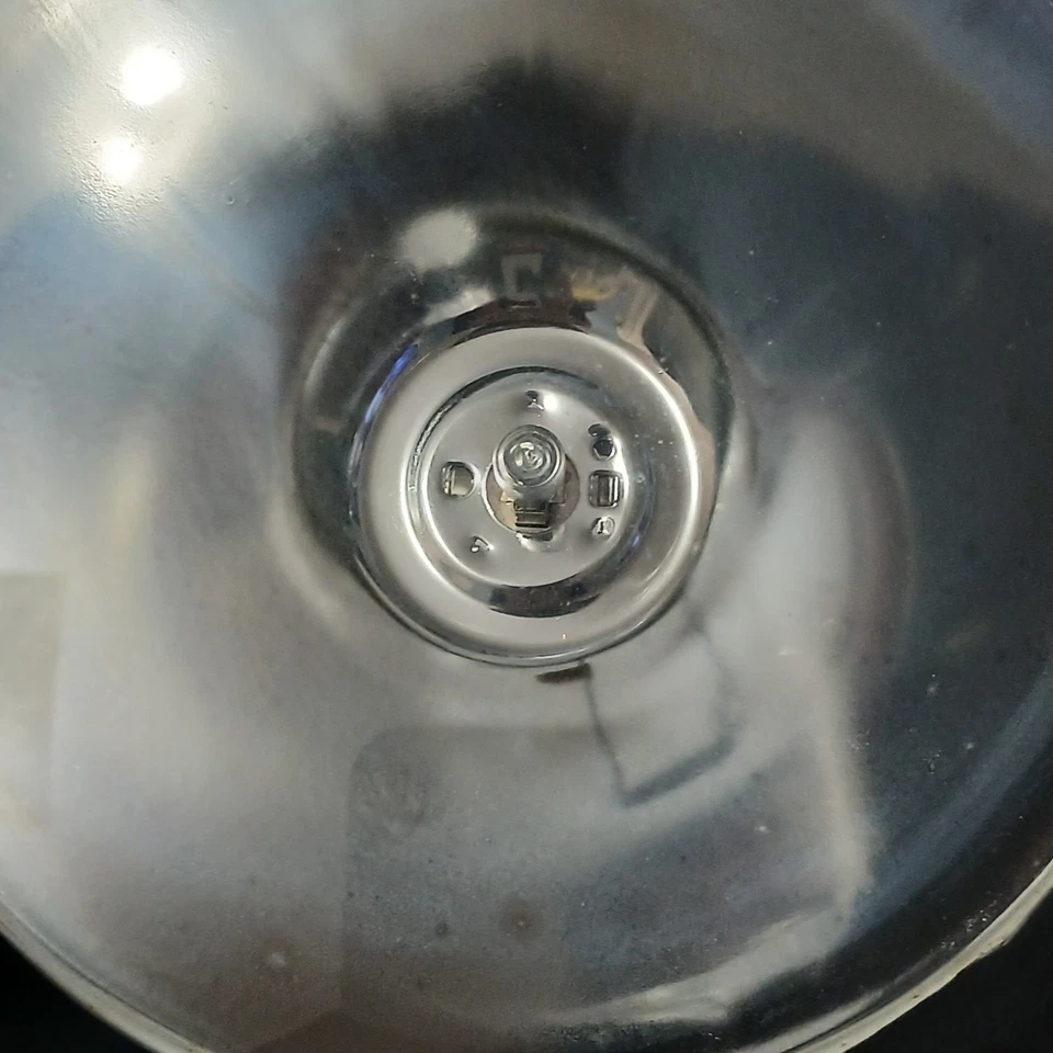 Vector VEC120 Night Patrol  Tripod Spot 1,500,000  Spotlight Corded Light 12V  - Image 4 of 4