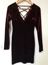 Topshop Burgundy Crushed Velvet Criss Cross Back Long Sleeved Bodycon Dress Size