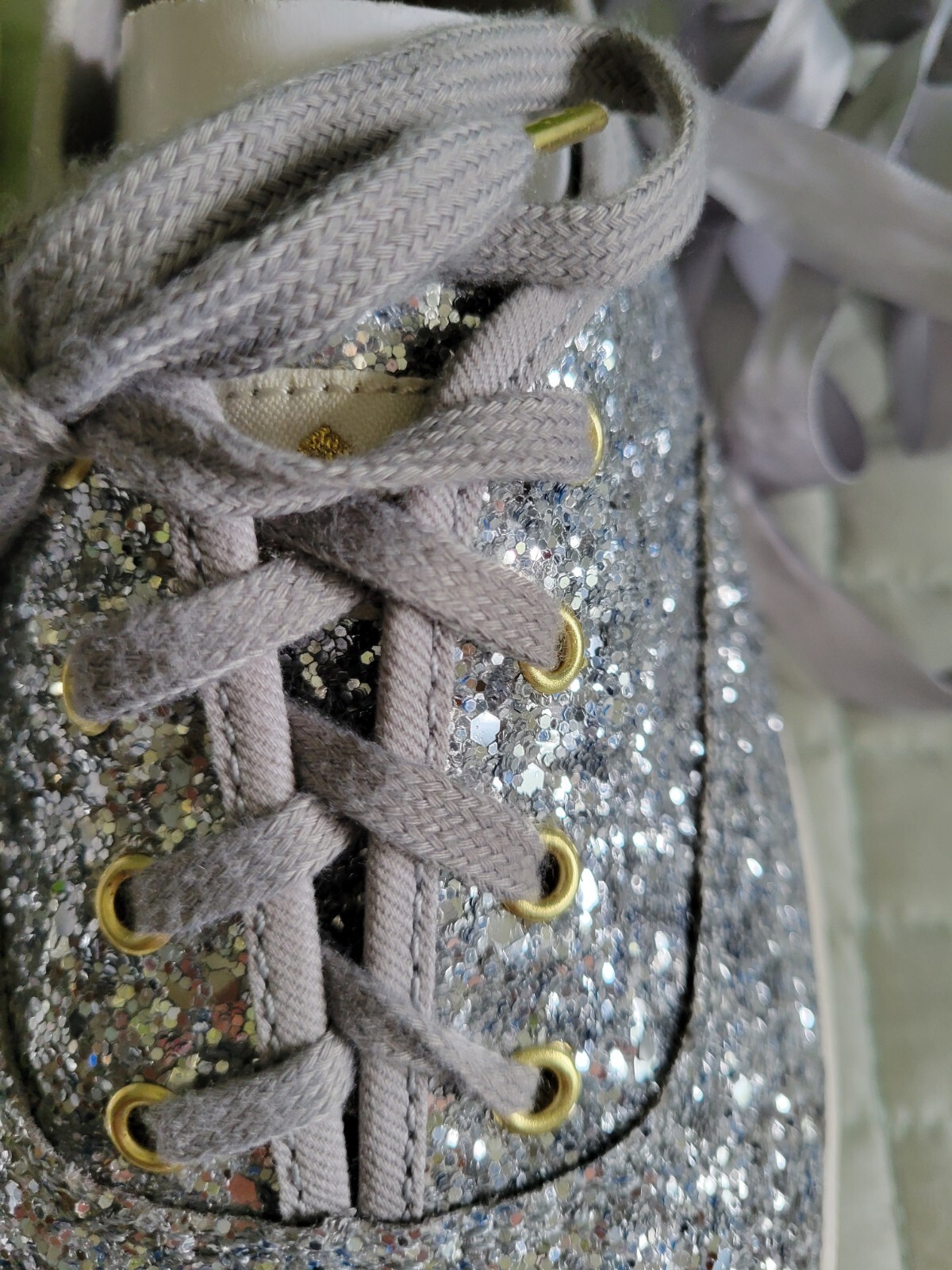 Women's Keds sparkle tennis shoes by Kate Spade size 9 Gem