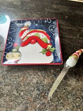Certified International ENCHANTED SANTA cheese plate and spreader Gnome Chritmas