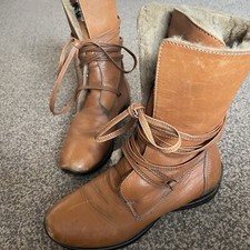 Russell and Bromley Calf Length Leather Boots 5 Lined brown tan