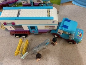 Lego Friends: 41125 - Horse Vet Trailer complete with minifigs &manuals