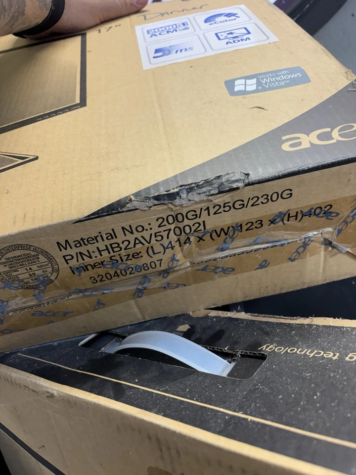 Acer 17" LCD VGA Analog Monitor V173 1280x1024 Resolution 4:3 for Retro Gaming - Image 2 of 2