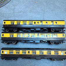 Great Western Railway OO Gauge Coach Set 3 Coaches Brown & Cream Livery