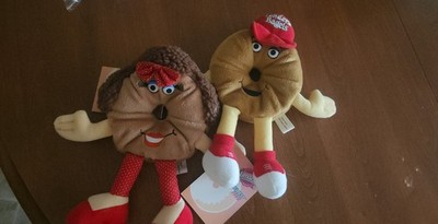 Pair Of Lenders Bagel Plush - Buddy And Betty Bagel.    Vintage.   New Condition