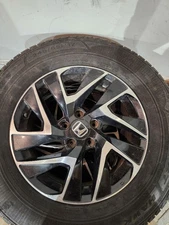 2015-2016 Honda CR-V 17x7 Alloy Twisted Spoke Argent Wheel OEM – Scratched