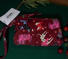 Vera Bradley Essential Zip Wristlet in Holiday Hounds New Exact One