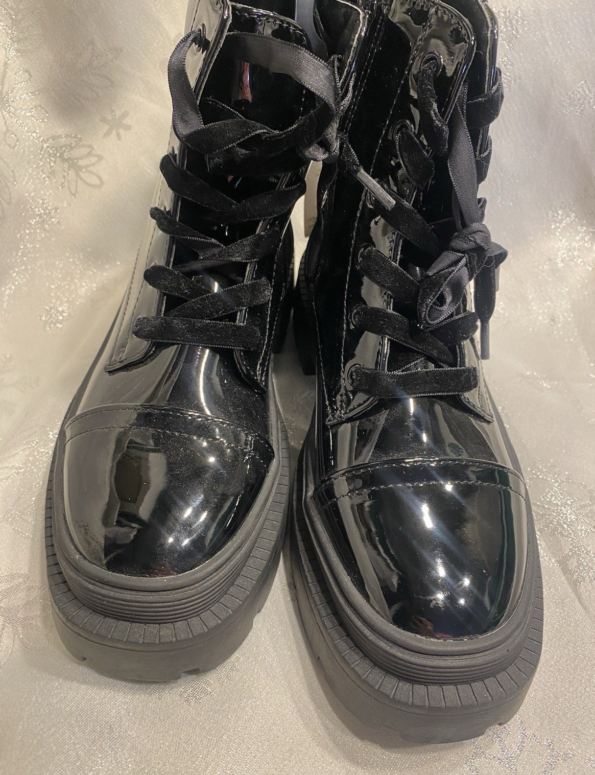 SAOLA Stivaletti donna M&S vegan stringati neri vernice suola grossa UK3 EU35 5 nuovi con etichette