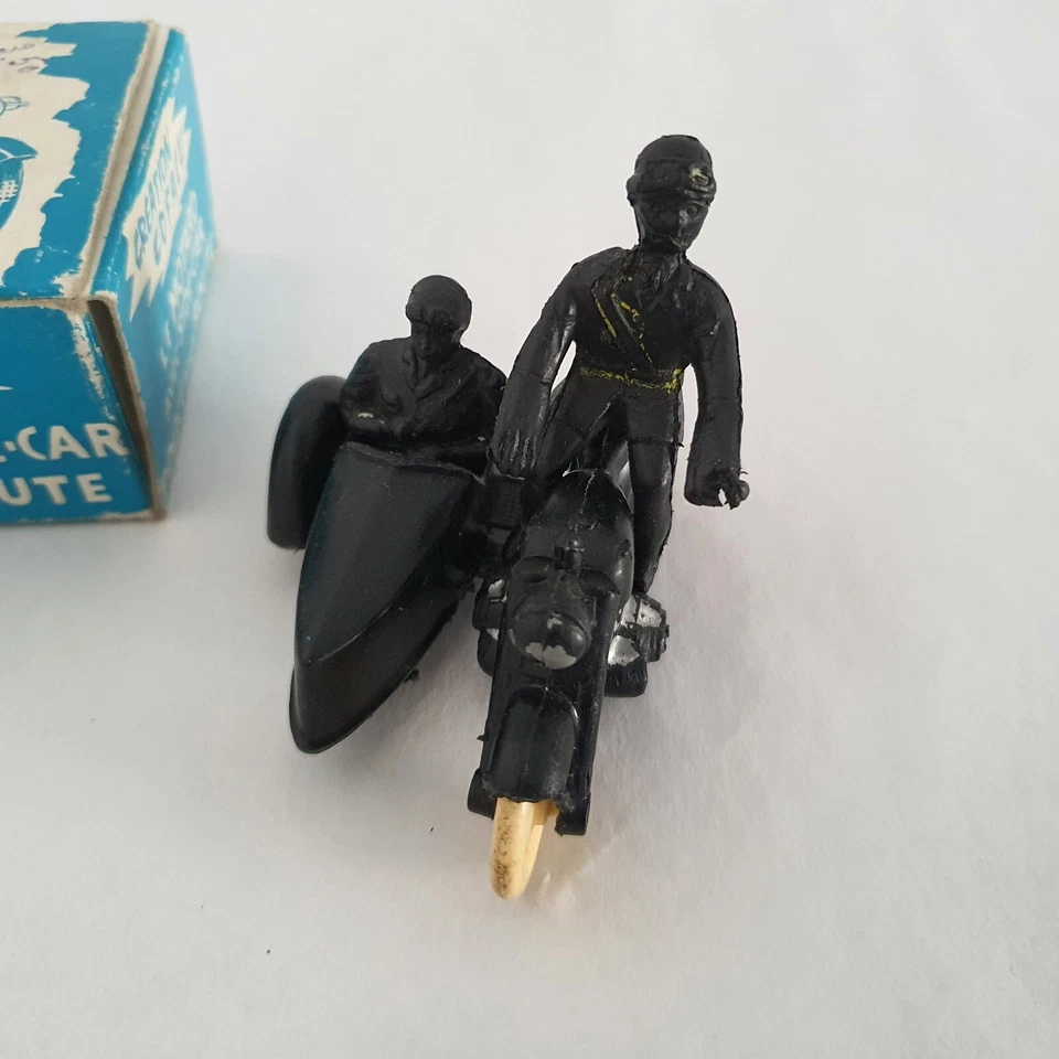 Antico Lato Car Plastica Polizia Della Strada Creazione cofalu Scatola Originale - Immagine 3 di 4