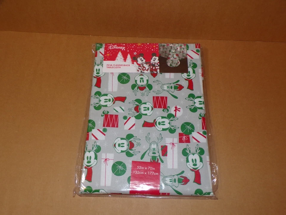 Mantel Disney Mickey Mouse Navidad GRIS Flannelback 52 pulgadas x 79 pulgadas NUEVO Foto 3 de 3