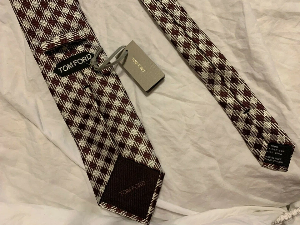  Tom Ford  100% Silk Neck Tie Made in Italy - Image 4 of 4