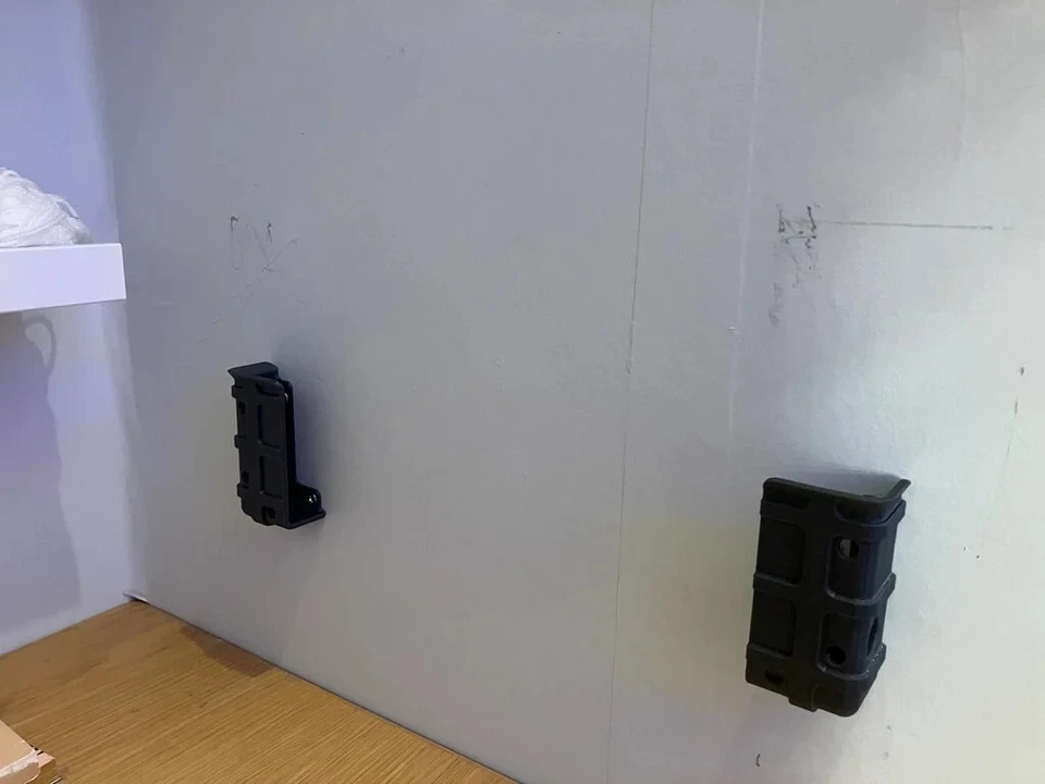 Universal Laptop Wallmount - Image 2 of 2