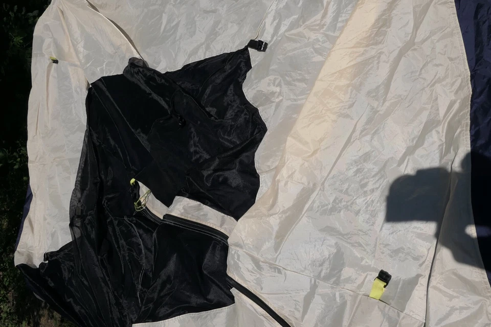 KELTY TETON TWO MAN TENT CAMPING - Image 2 of 4