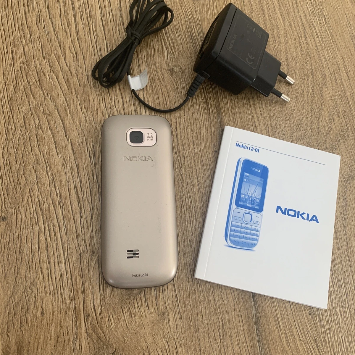 Nokia  C2-01 -W Silver wie NEU!