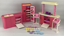 Barbie Dollhouse Kitchen Playset Center Island Stove Sink Fridge Vintage 90s