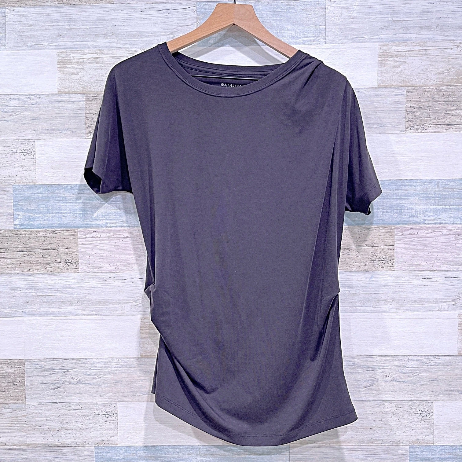 Athleta Essence Pleated Tee Black Short Sleeve Tech Jersey Knit Womens Medium