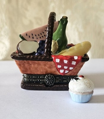Cooking Club of America Picnic Basket Porcelain Hinged Trinket Box w/Charm & Box