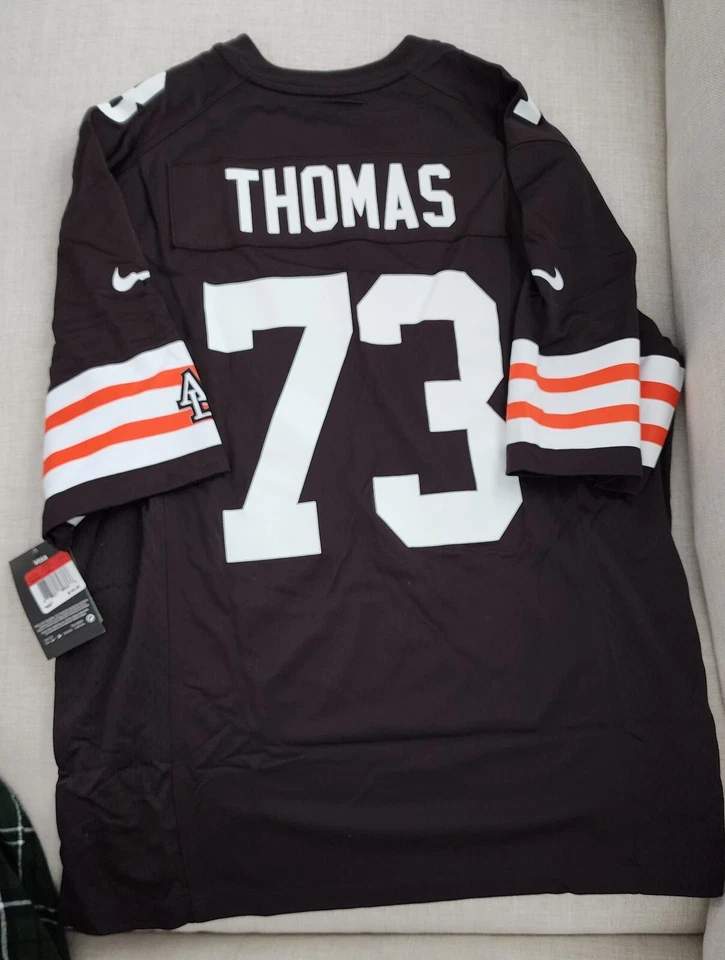 Novas camisas marrons Joe Thomas #73 - Imagem 2 de 4