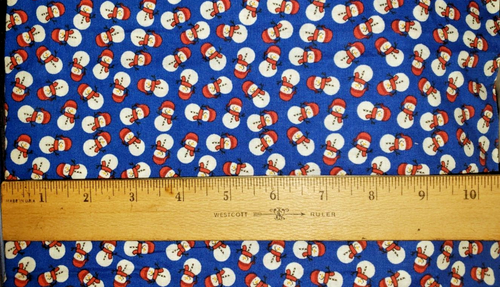 Tela Fondo Azul con Muñeco de Nieve con Sombreros y Bufandas Rojas - 1/2 yarda - Nuevo - Imagen 2 de 5