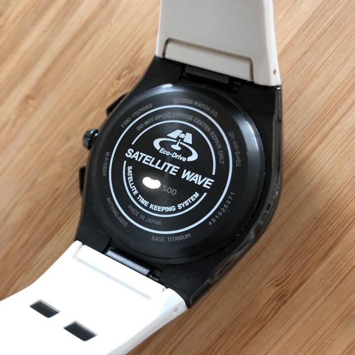 シチズン CITIZEN サテライトウェーブ CC2004-08E エコドライブ s-l400.jpg