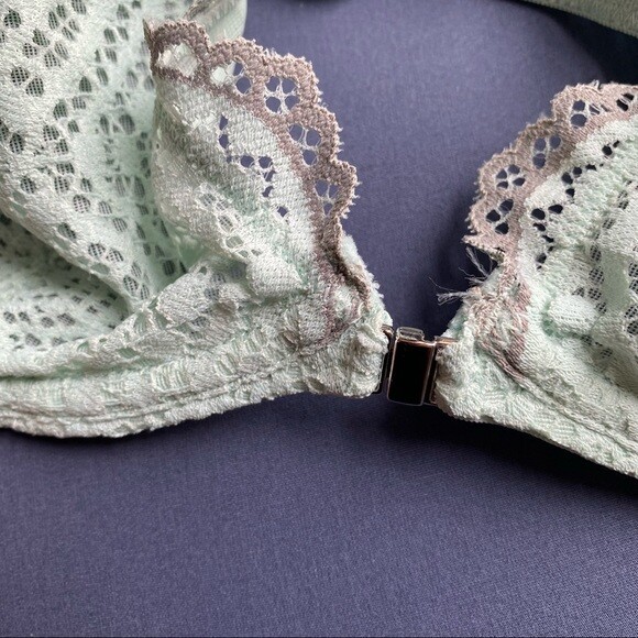 FREE PEOPLE BLUE LACE UNDERWIRE RACER BACK BRA SI… - image 10