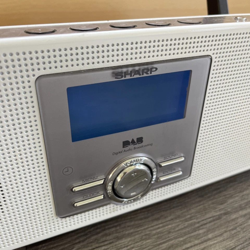 Sharp DAB Radio FM Receiver FV-DB1E - White - Image 3 of 4