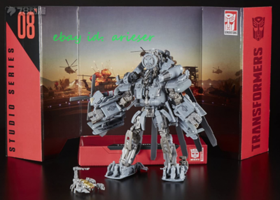 Takara Tomy Ss-08 Decepticon Blackout Transform Leader Class
