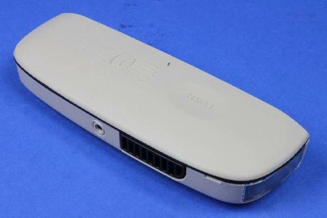 LINTERNA DE TECHO INTERIOR CALIBRE BRÚJULA PATRIOT GENUINA NUEVA MOPAR 5LB81HDAAB Foto 2 de 3