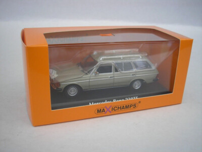 Mercedes-benz 230TE (w123) Green Metallic 1:43 940032210 MAXICHAMPS diecast model car / scale