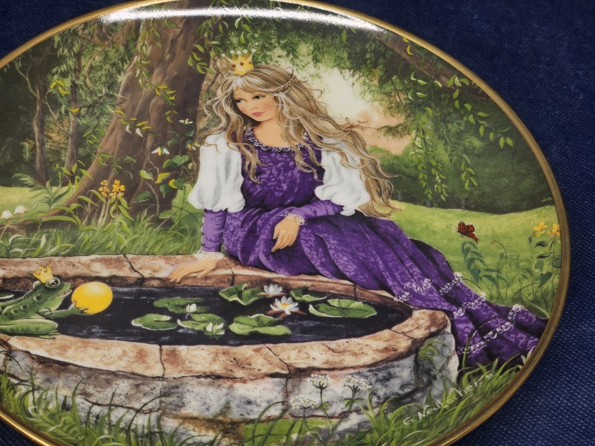 Vintage Kaiser Porcelain West Germany Collector's Plate 