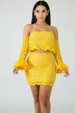 Women Yellow Off Shoulder Crop Top Crochet lined Skirt Set Side zip. Size Medium