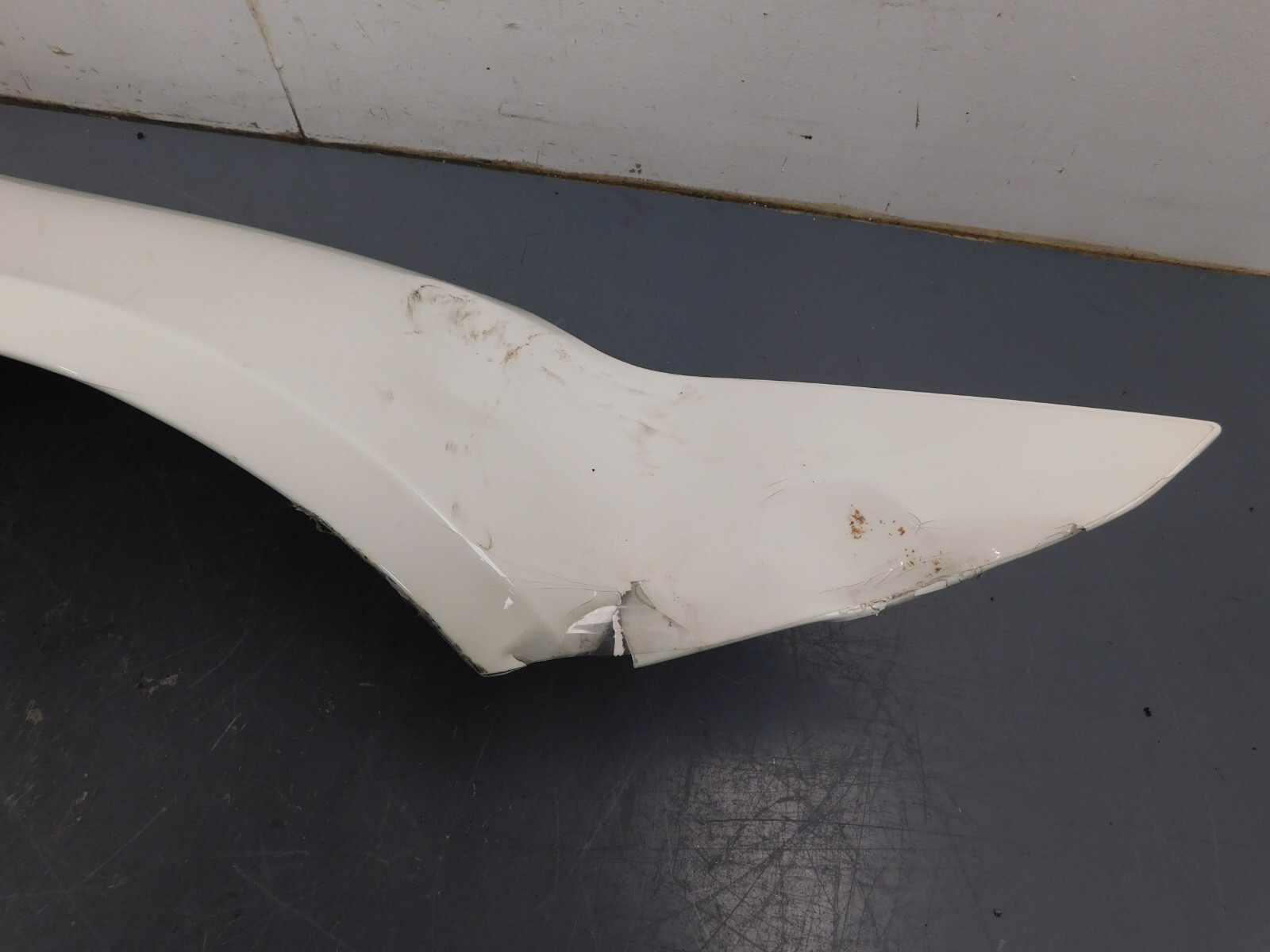2015 11 12 13 14 16 Ferrari FF Right Passenger Fender - Damage #7170 J1