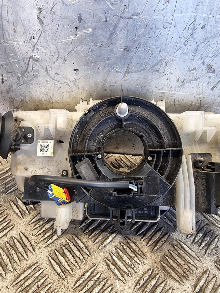 NISSAN NV400 STEERING COLUMN STALK SWITCH 681720006R 2.3 DSL PANEL VAN 2013 — 第 4/4 张图片