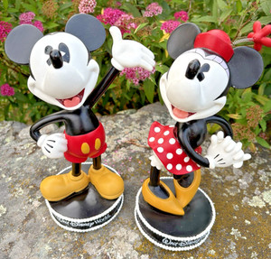 Vintage Walt Disney World MICKEY AND MINNIE MOUSE BOBBLE HEADS Unique Minnie
