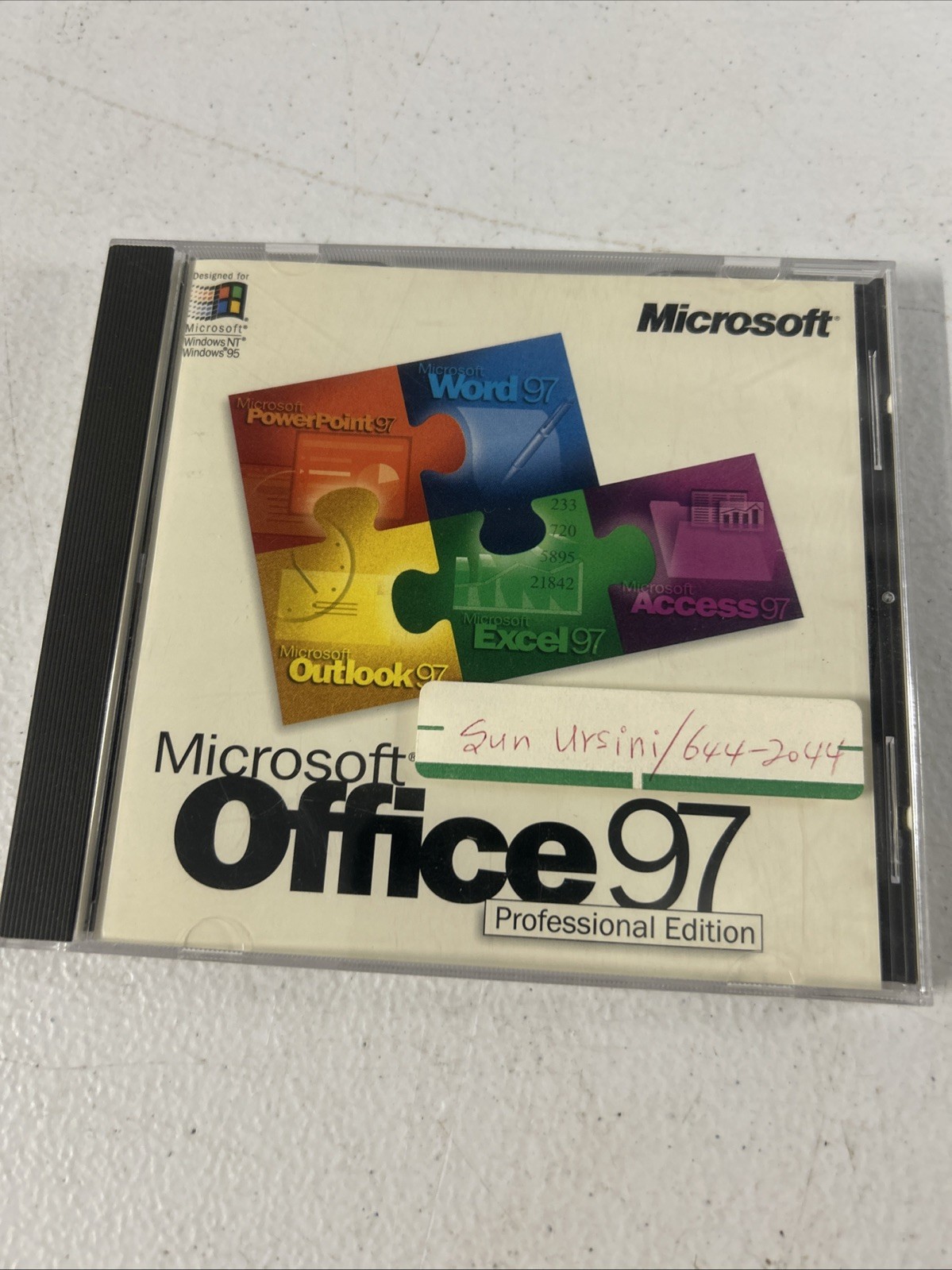 Microsoft Office 97 - Professional Edition - SR1 - CD-ROM w/ product key