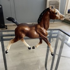 🎁 Breyer Chestnut Arabian Foal Horse Figurine Glossy Brown White Markings