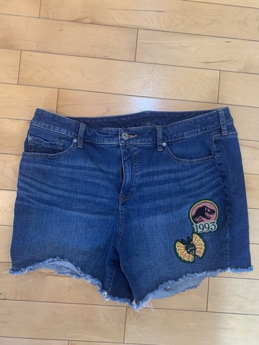 Torrid Jurassic Park Womens Jean Stretch Denim Shorts 30th Anniversary Size 16