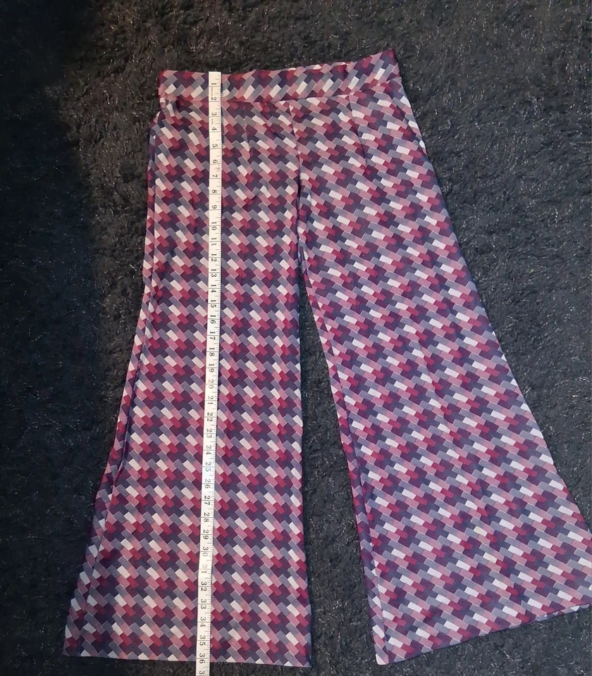 Vtg 1970s Sears J. R. Bazaar Bell Bottom Pants Geometric Print Red White Navy - Image 3 of 4