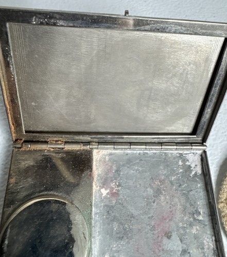 Edwardian Guilloche Silver Tone Wristlet Mirror Powder Compact Purse - Picture 12 of 14