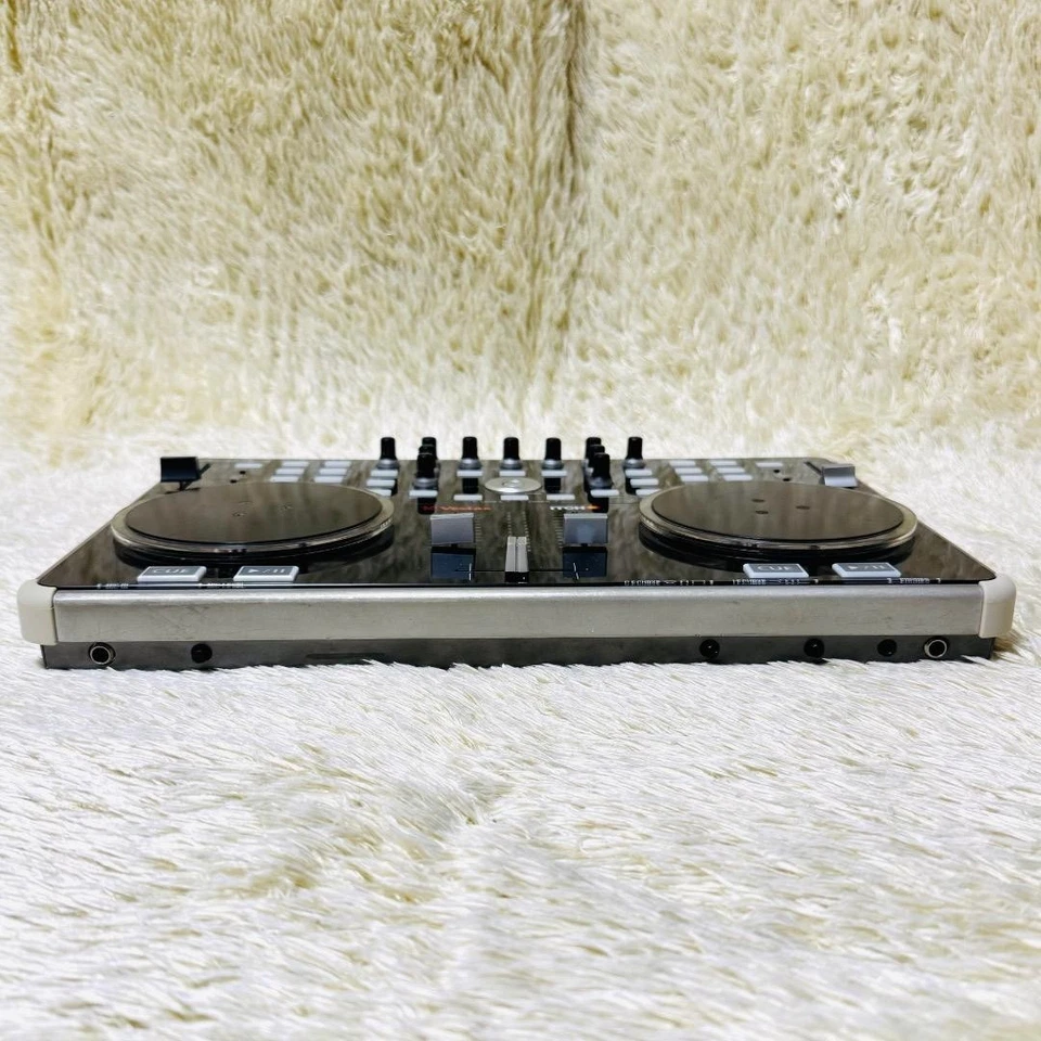 Vestax VCI-300 mkⅡ Black DJ Controller - Image 4 of 4