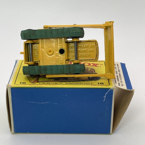 Matchbox #18 Caterpillar Bulldozer with original Box Variant Red Eng. Near mint - Picture 8 of 8