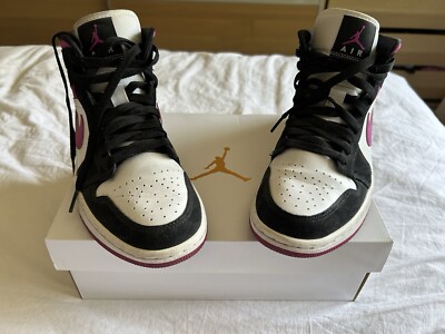 Nike Air Jordan 1 Mid Gr. 38,5  Black White Cactus Flower. Top Zustand