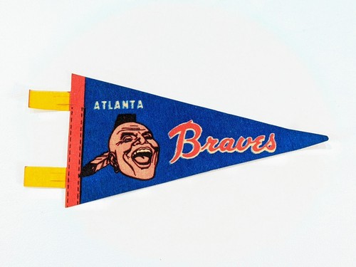 "Mini colgante vintage de los Atlanta Braves con indio 3"" x 7""" - Imagen 1 de 3