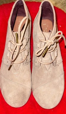 TOMS Desert Wedge Lace-Up Suede Boots Booties Taupe Beige Women s Size 8 W