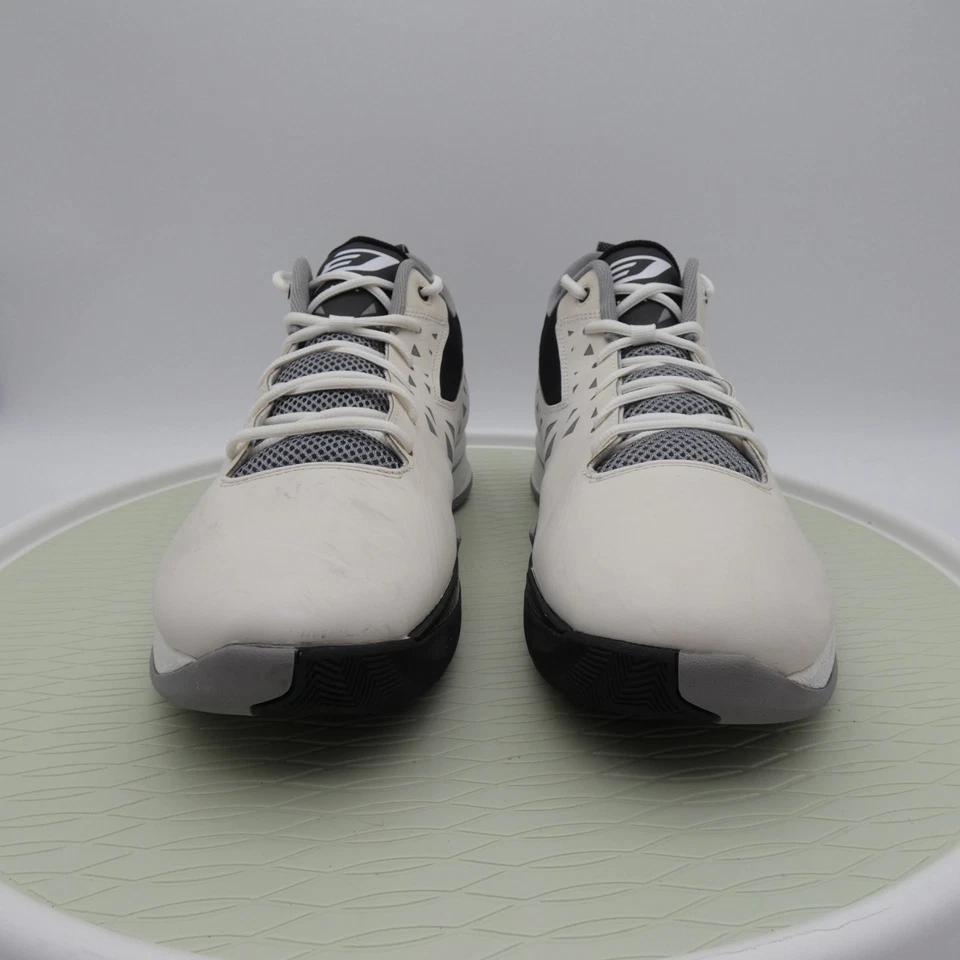 Jordan CP3.V 487428-104 Hombres EE. UU. 12 Zapatos de Baloncesto Blanco Cemento Tenis Atléticos Foto 2 de 4