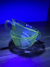 Anchor Hocking Uranium/Thorium Vaseline Tea Cups 2 Topaz Yellow Princess Pattern