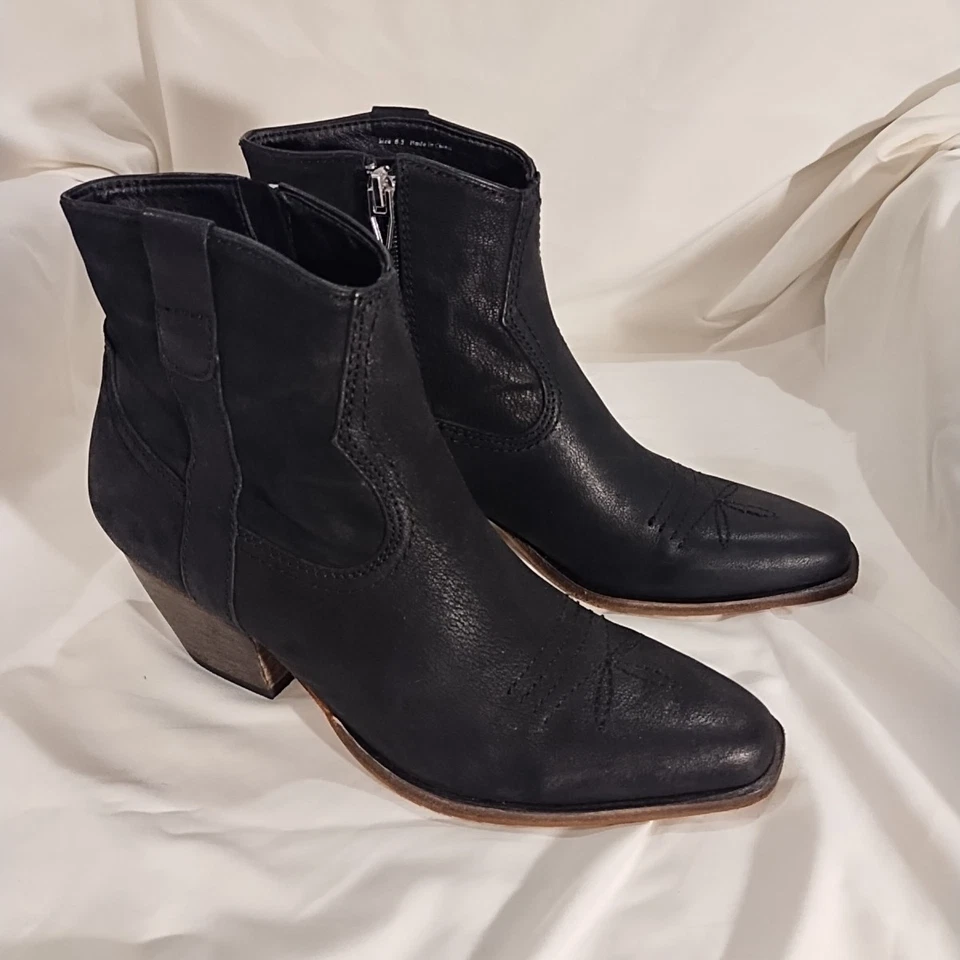 Dolce Vita Women's Leather Cowboy Style Boots Size 8.5 - Image 2 of 4