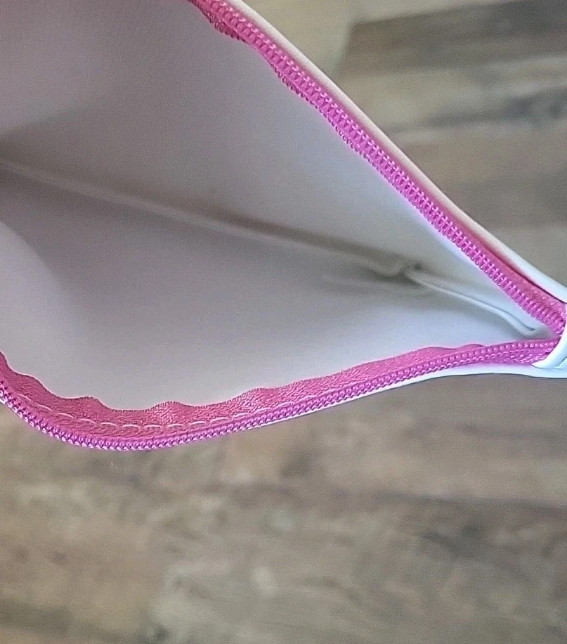 Bolsa de Maquillaje Sephora 7x5 Blanca con Lazo Rosa Foto 3 de 4